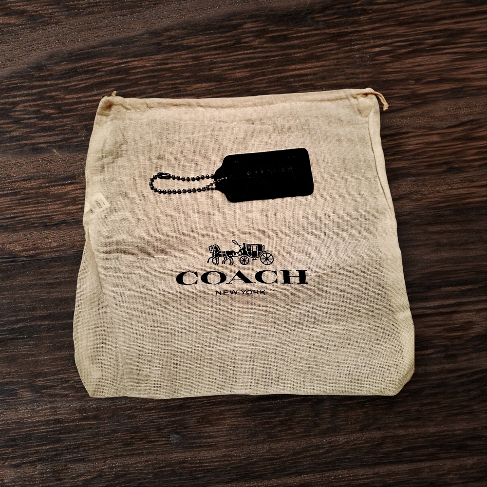 Coach Black Hangtag  And Dust Bag